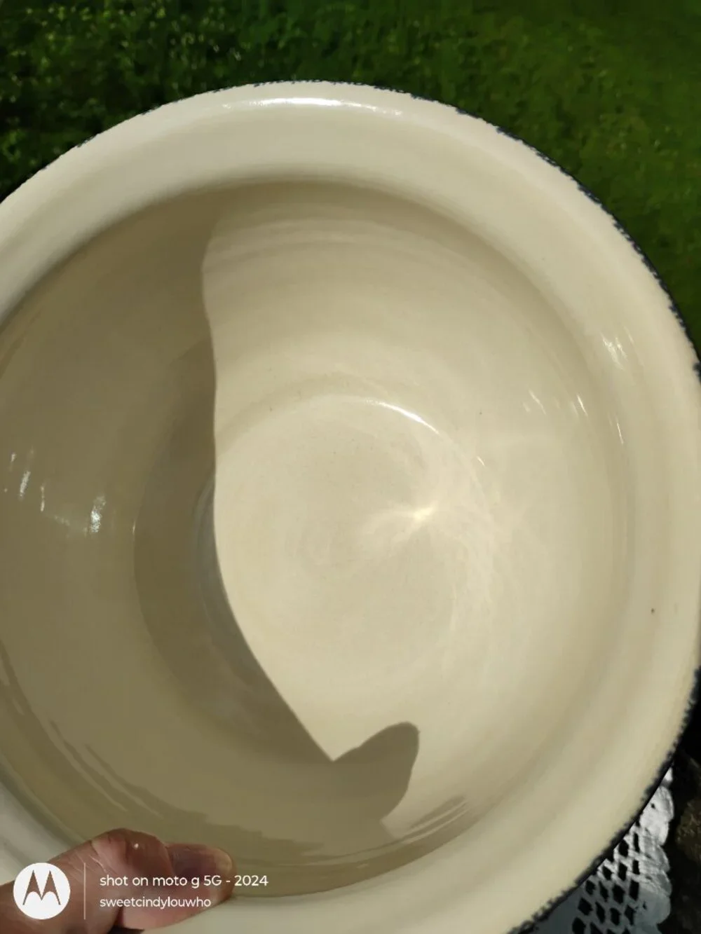 Home and Garden Party large stoneware mixing bowl rustic apple pattern July 2000